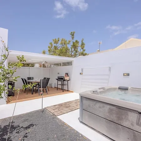 Kakariko Playa Honda (Lanzarote)