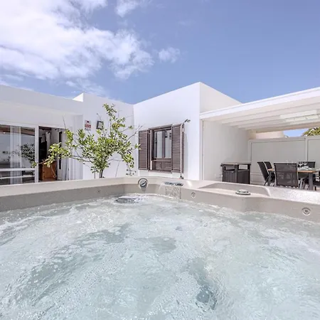 Kakariko Apartment Playa Honda (Lanzarote)